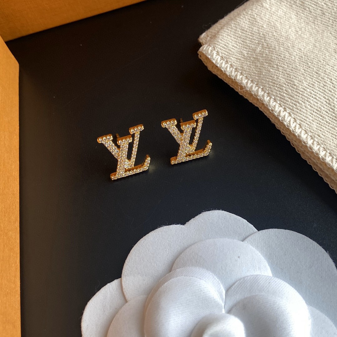 Louis Vuitton Earrings - FashionPlug