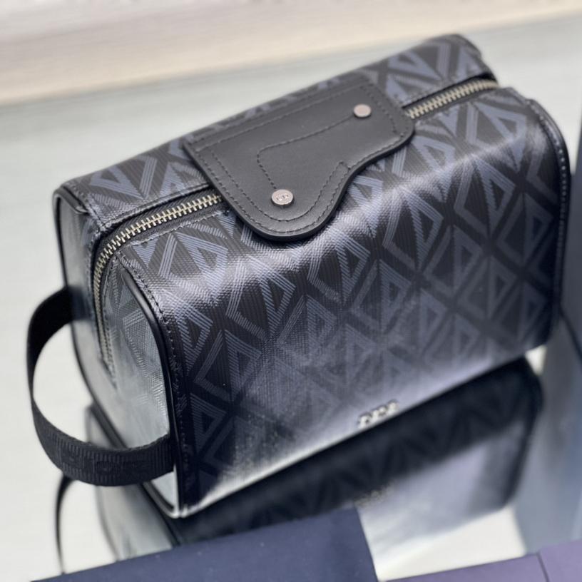 Dior Lingot Toiletry Case - FashionPlug