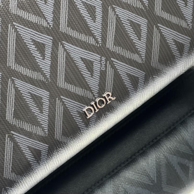 Dior Lingot Toiletry Case - FashionPlug