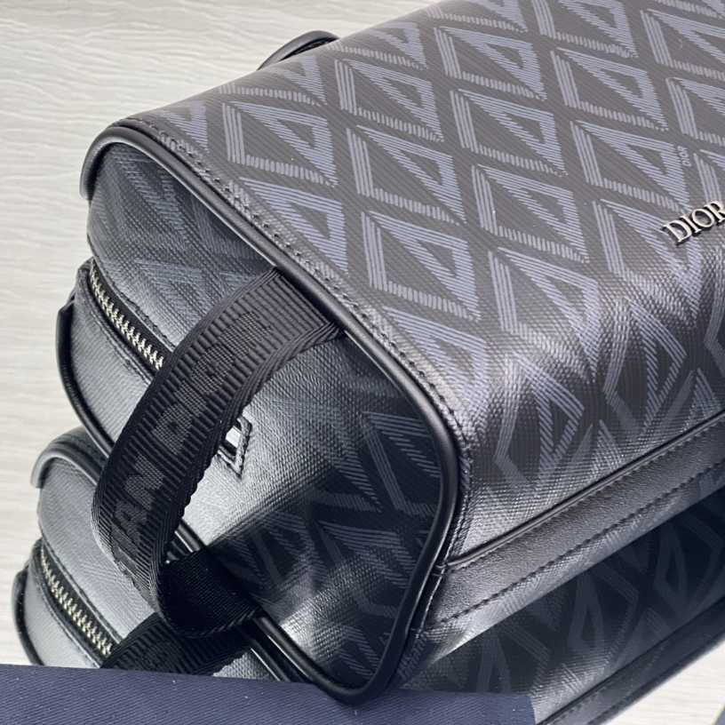 Dior Lingot Toiletry Case - FashionPlug