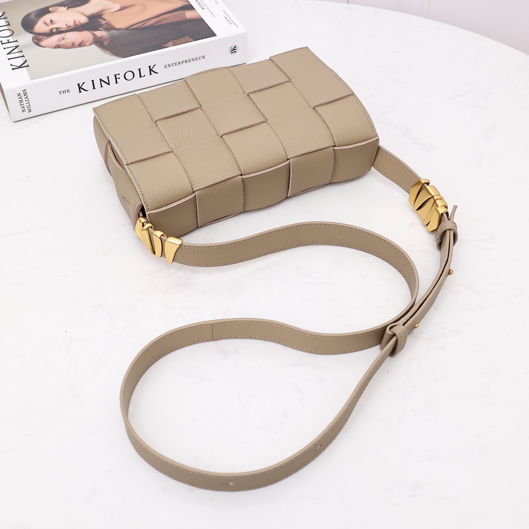 Bottega Veneta Cassette - FashionPlug