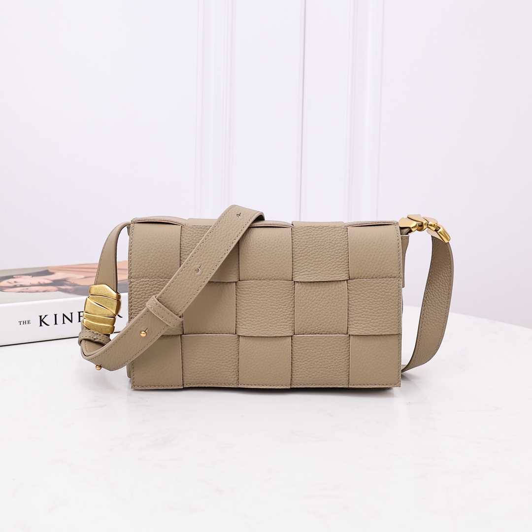 Bottega Veneta Cassette - FashionPlug