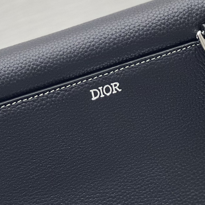 Dior Saddle Pouch - FashionPlug