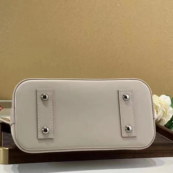 Louis Vuitton Alma BB Bag(23.5-17.5-11.5cm)     M58706 - FashionPlug