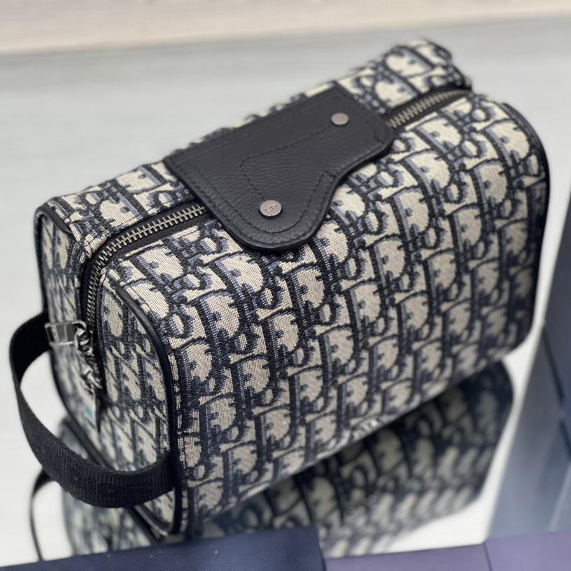 Dior Lingot Toiletry Case - FashionPlug