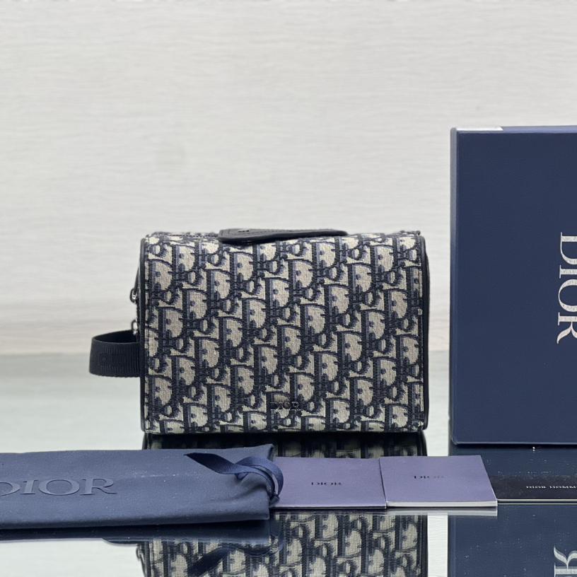 Dior Lingot Toiletry Case - FashionPlug