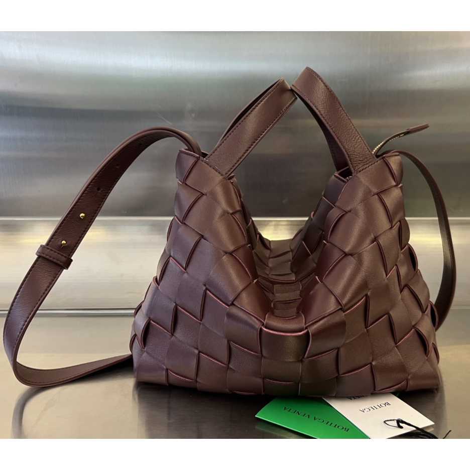 Bottega Veneta Bowling Cassette - FashionPlug