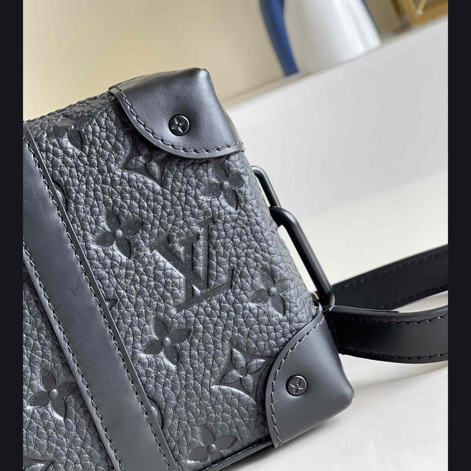 Louis Vuitton Soft Trunk Wallet(22.5 x 14.0 x 5.0cm) M80224 - FashionPlug