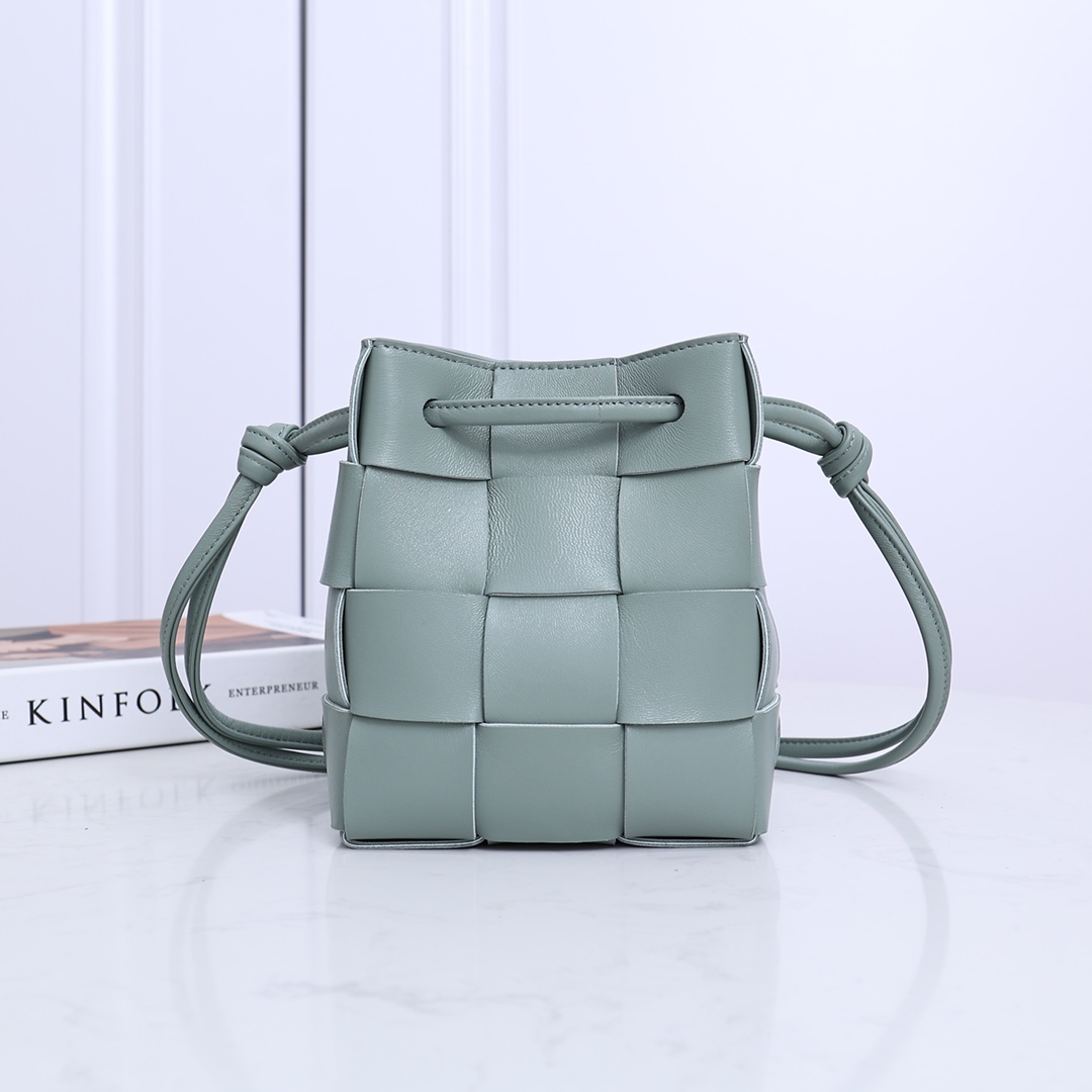 Bottega Veneta Small Cassette Bucket Bag - FashionPlug