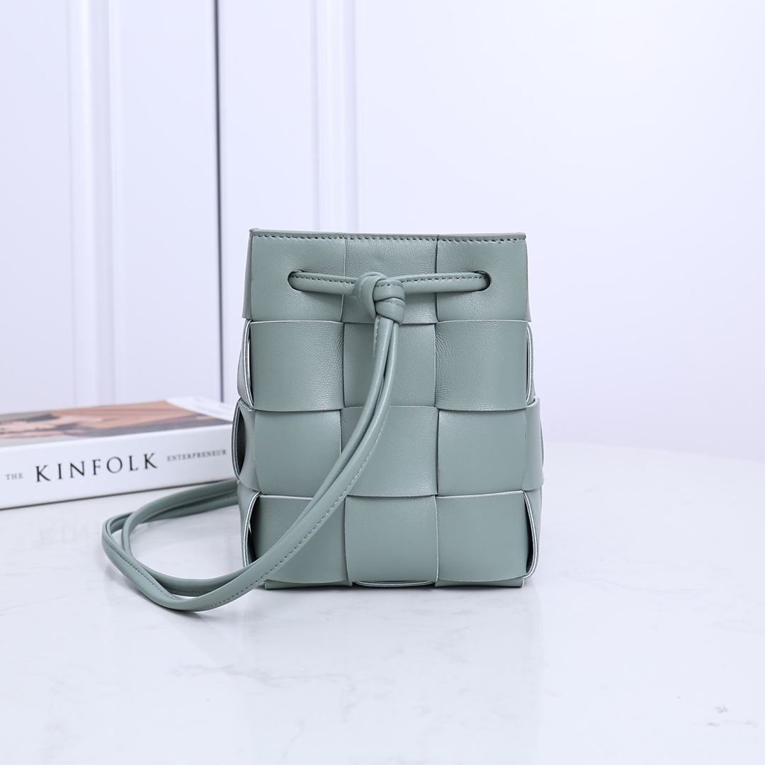 Bottega Veneta Small Cassette Bucket Bag - FashionPlug