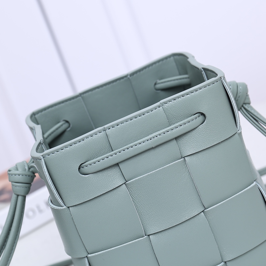 Bottega Veneta Small Cassette Bucket Bag - FashionPlug