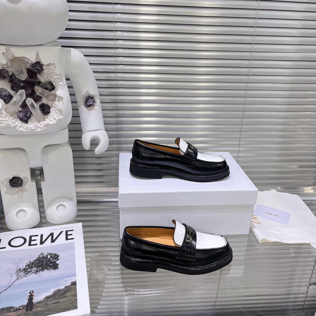 Dior Boy Loafer - FashionPlug