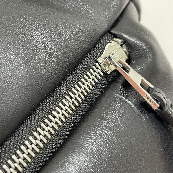 Loewe Puffer Puzzle Hobo Bag (31*16*13cm) - FashionPlug