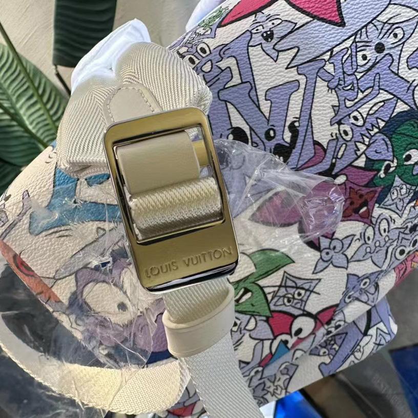 Louis Vuitton Backpack Multipocket (30-40-15.5cm)   M21846 - FashionPlug