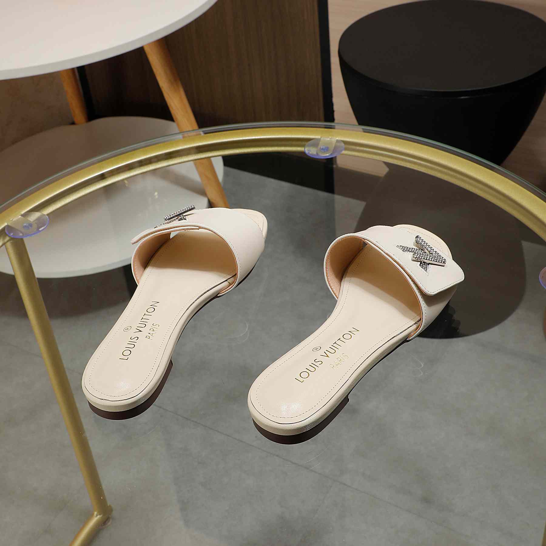 Louis Vuitton Shake Flat Mule       - FashionPlug