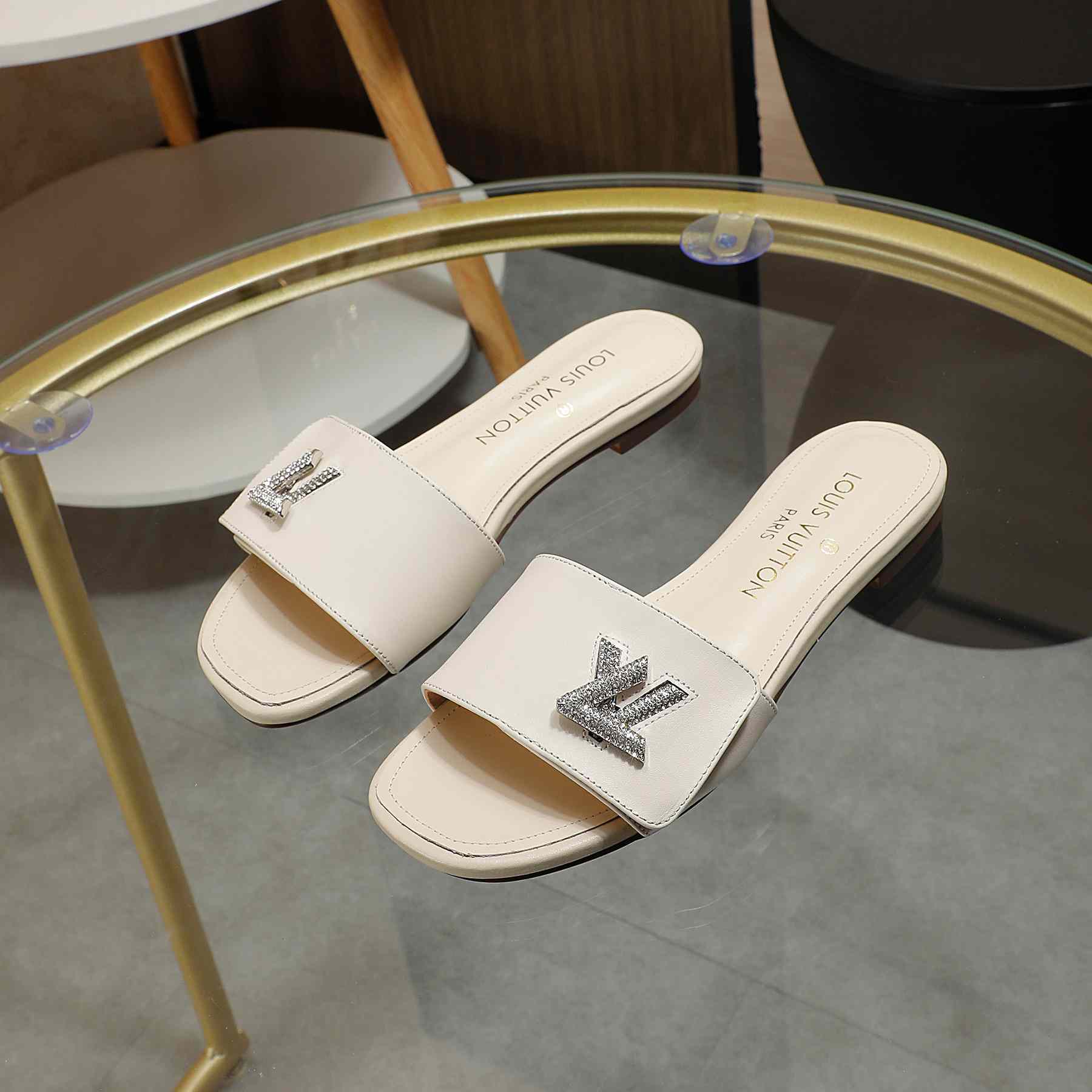 Louis Vuitton Shake Flat Mule       - FashionPlug