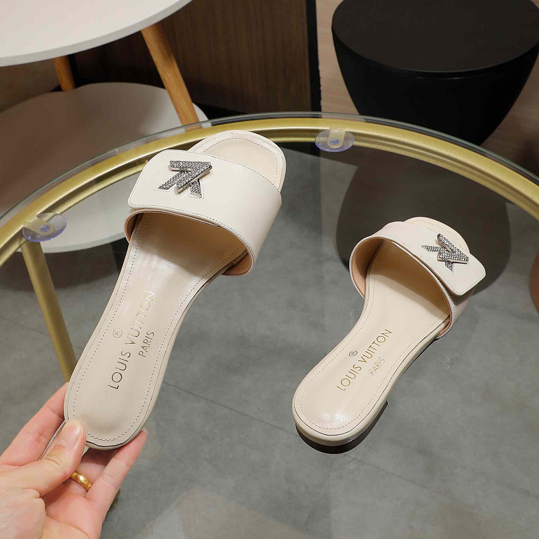 Louis Vuitton Shake Flat Mule       - FashionPlug