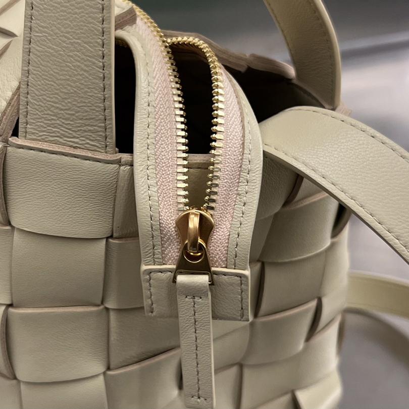 Bottega Veneta Bowling Cassette - FashionPlug