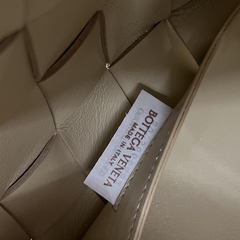 Bottega Veneta Bowling Cassette - FashionPlug