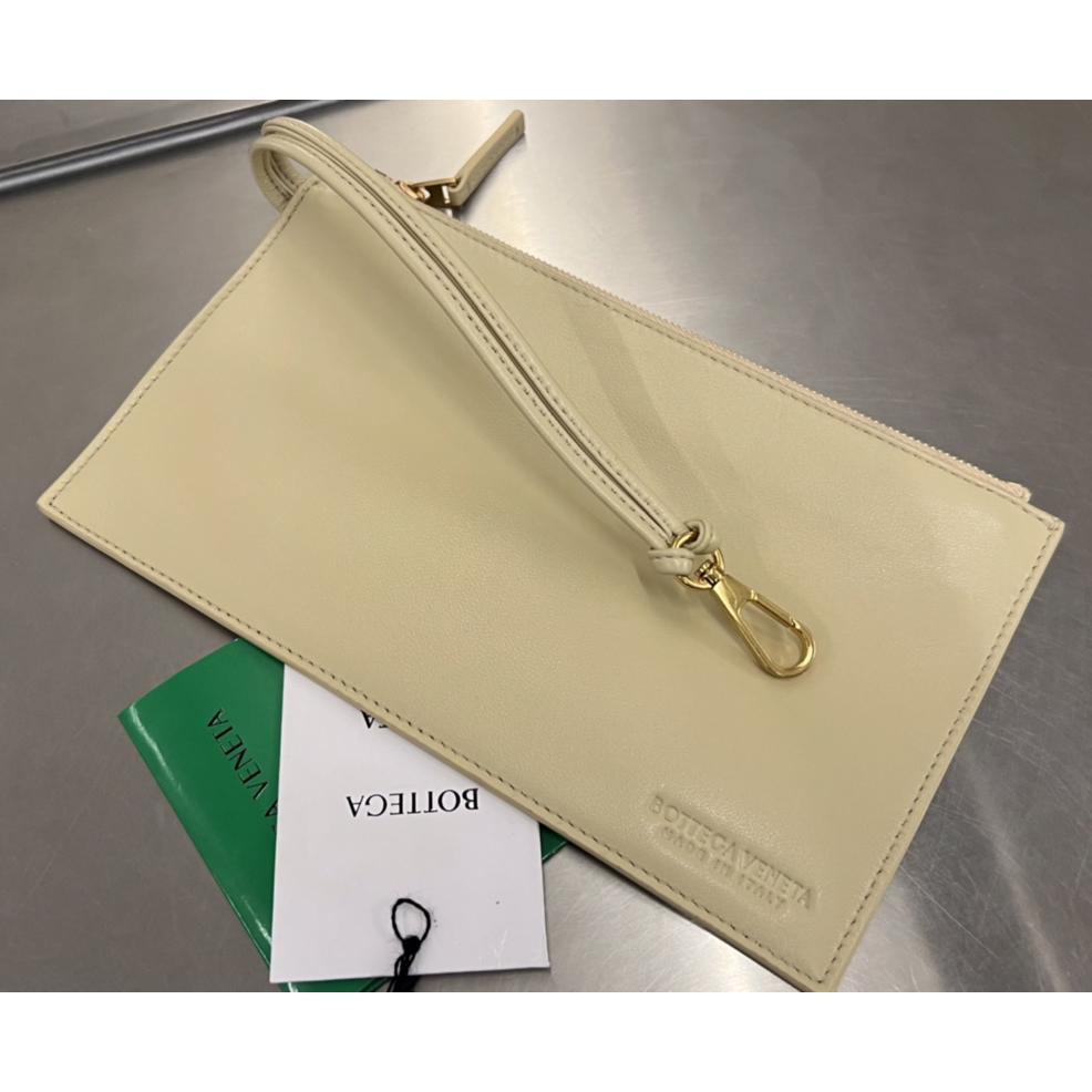 Bottega Veneta Bowling Cassette - FashionPlug