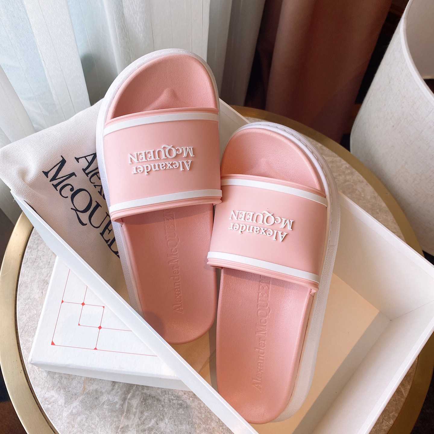 Alexander Mqueen Oversized Hybrid Signature Slide  - FashionPlug