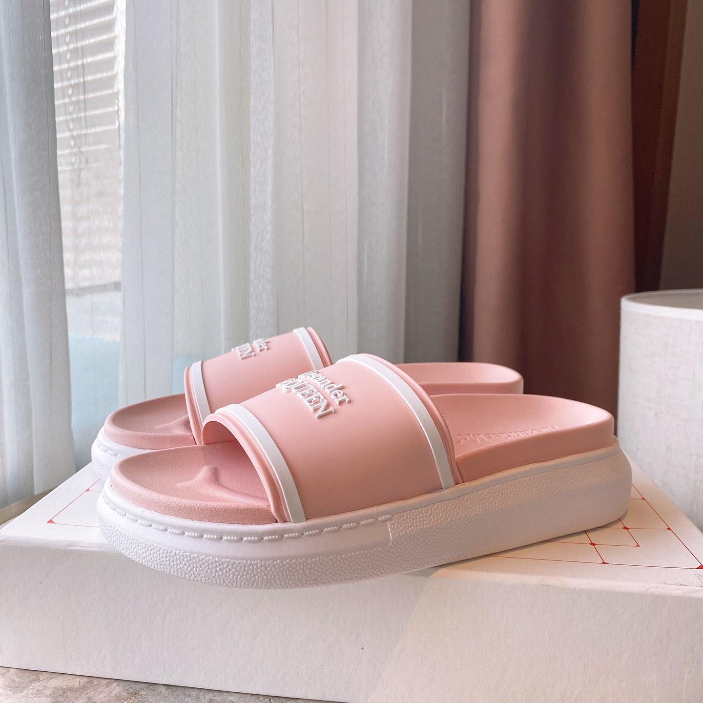 Alexander Mqueen Oversized Hybrid Signature Slide  - FashionPlug