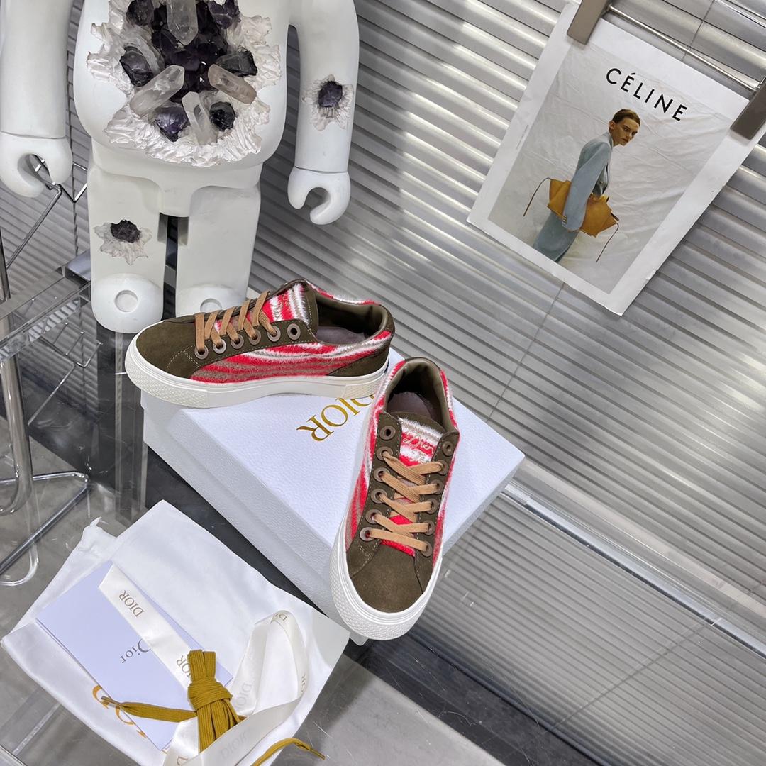 Dior D-Tears Sneaker - FashionPlug