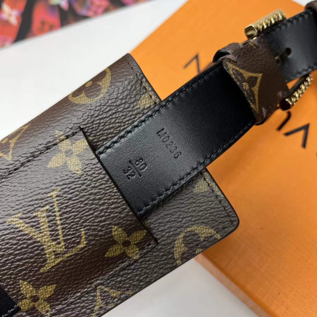 Louis Vuitton Daily Multi Pocket 30mm Belt      M0236Y - FashionPlug