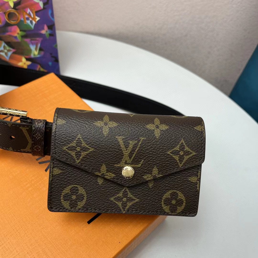 Louis Vuitton Daily Multi Pocket 30mm Belt      M0236Y - FashionPlug