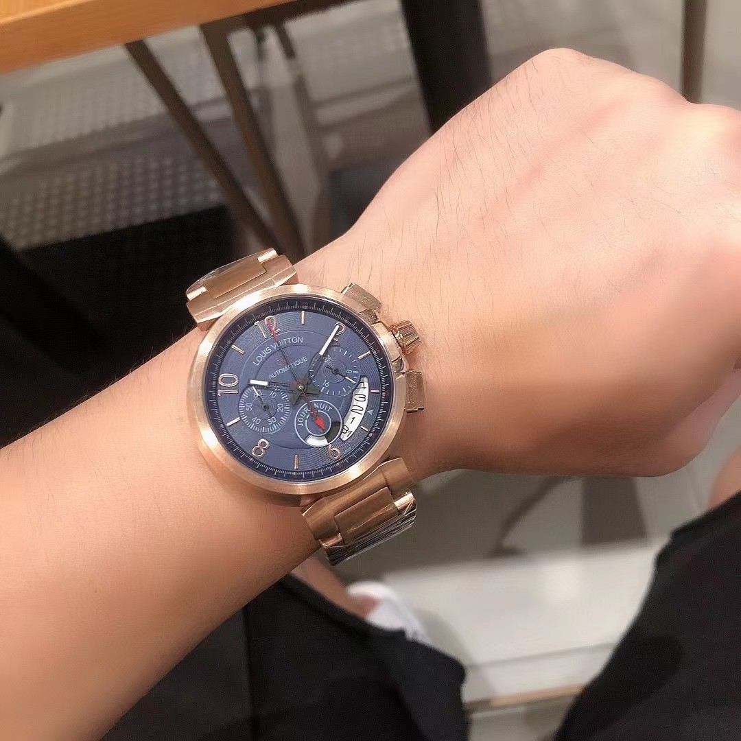 Louis Vuitton Watch - FashionPlug