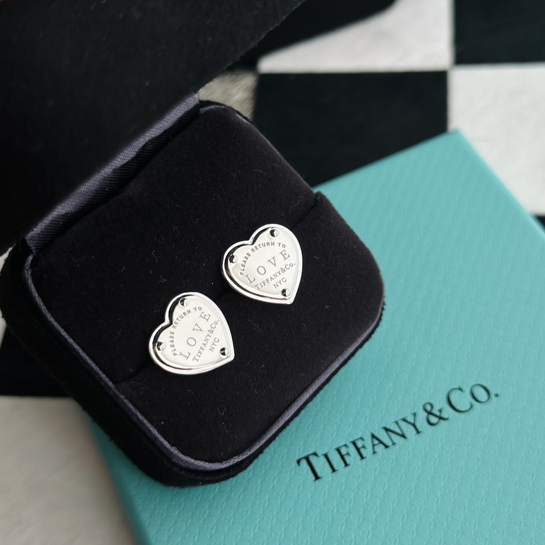 Tiffany&CO Heart Tag Earrings - FashionPlug