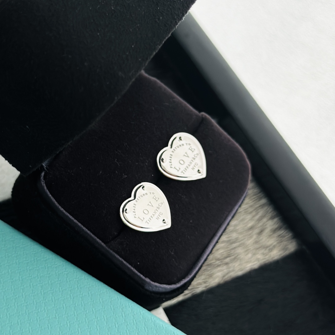 Tiffany&CO Heart Tag Earrings - FashionPlug