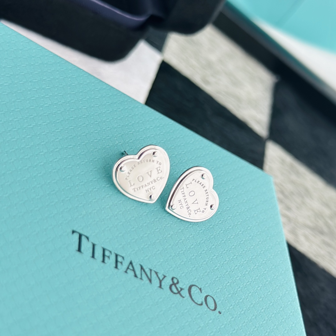 Tiffany&CO Heart Tag Earrings - FashionPlug