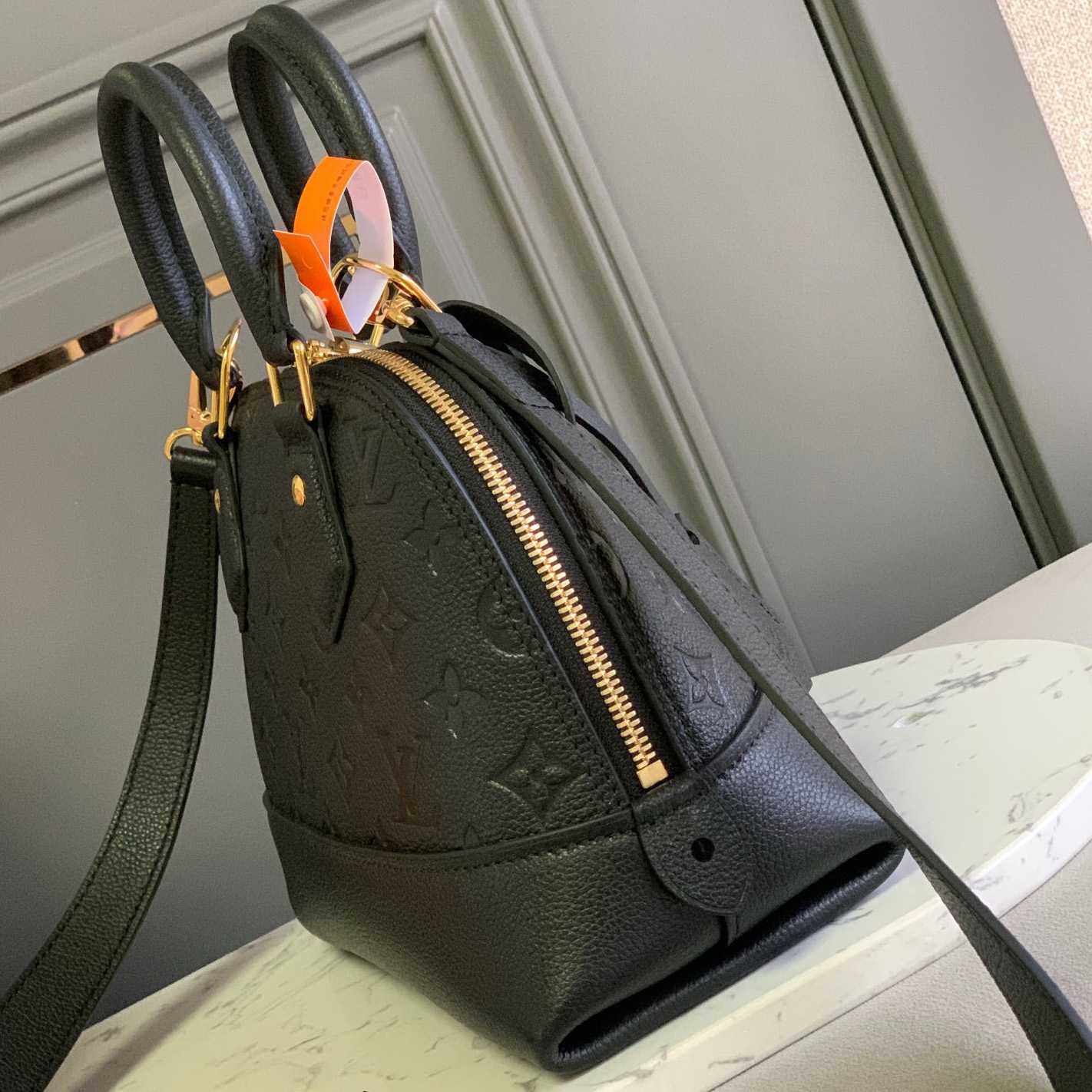 Louis Vuitton Alma BB Bag(25x18x12CM)     M44829  - FashionPlug
