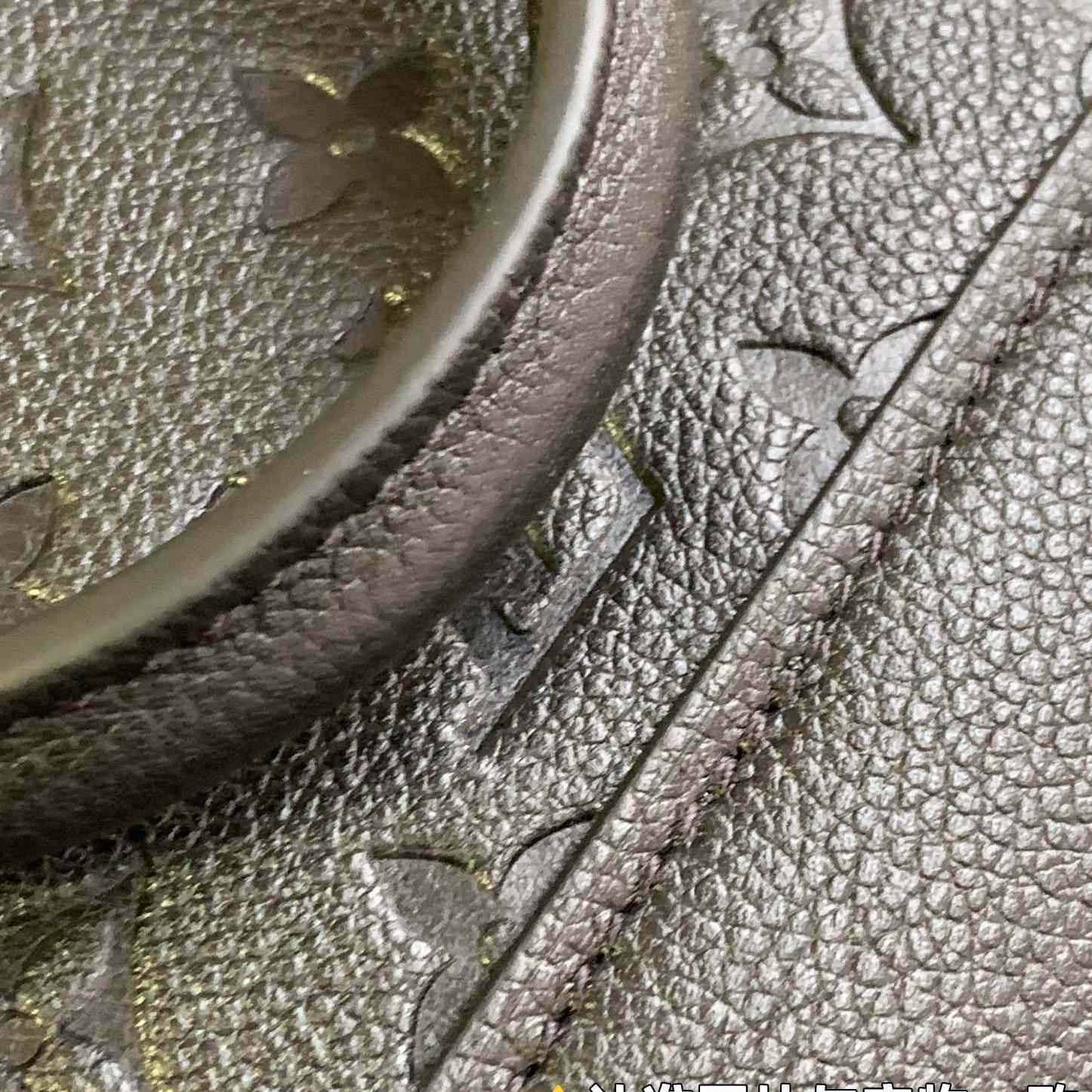 Louis Vuitton Alma BB Bag(25x18x12CM)     M44829  - FashionPlug