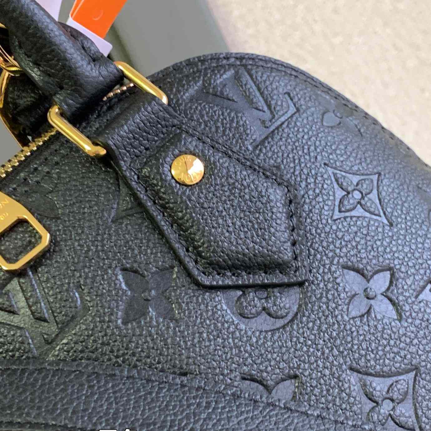 Louis Vuitton Alma BB Bag(25x18x12CM)     M44829  - FashionPlug