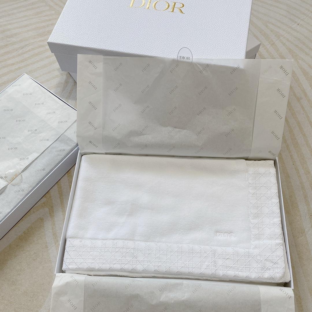 Dior Bath Mat - FashionPlug