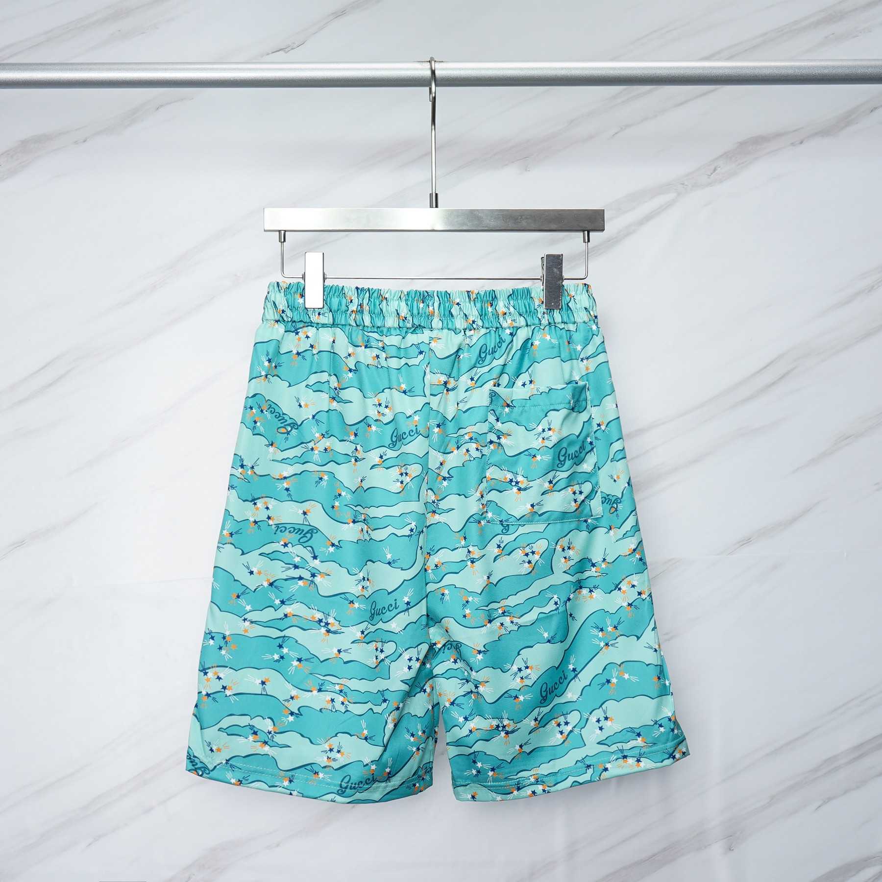 Gucci Lovelight Viscose Bowling Shirt & Shorts - FashionPlug