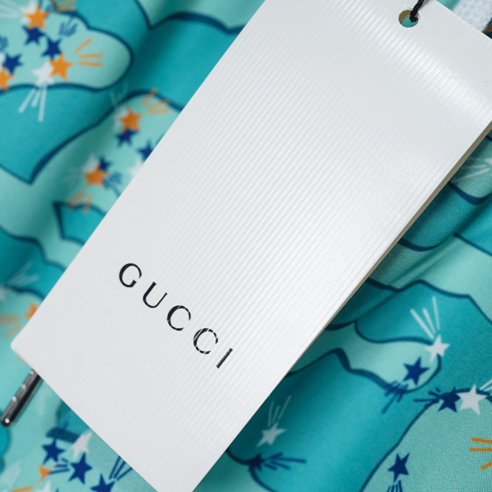 Gucci Lovelight Viscose Bowling Shirt & Shorts - FashionPlug