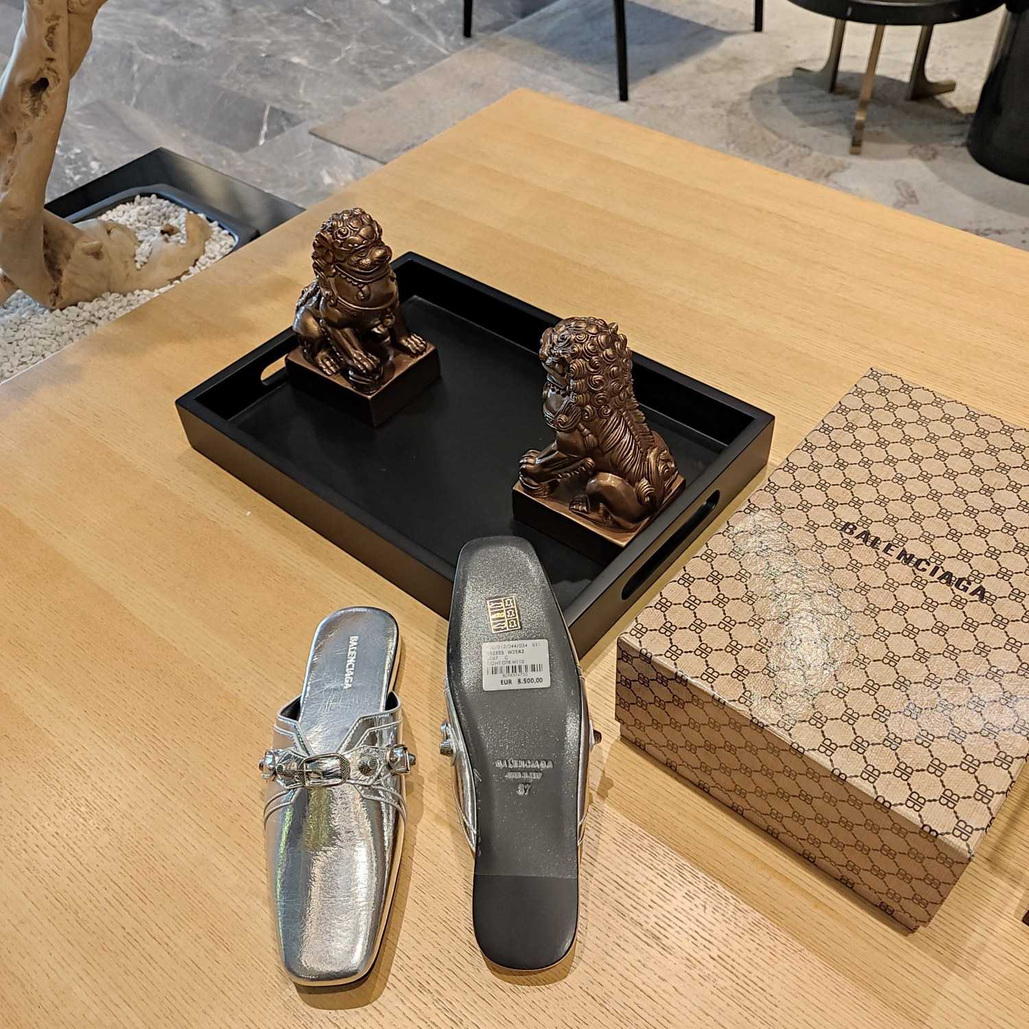Balenciaga Women's Cosy Cagole Mule  - FashionPlug