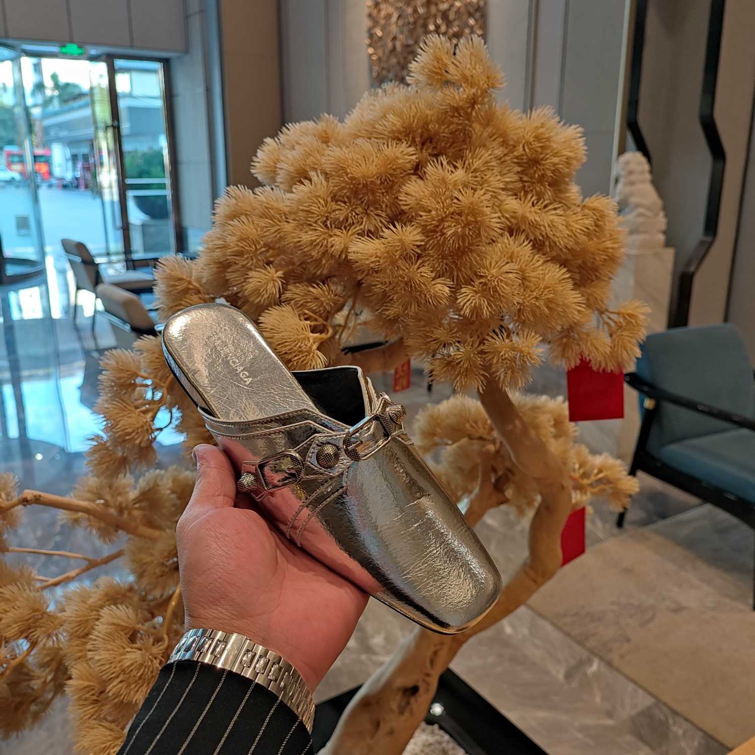 Balenciaga Women's Cosy Cagole Mule  - FashionPlug