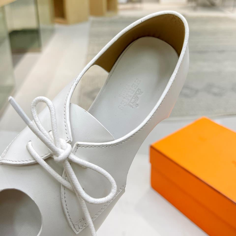 Hermes Lace-Up Shoes - FashionPlug