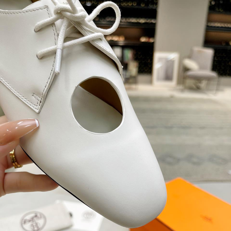 Hermes Lace-Up Shoes - FashionPlug