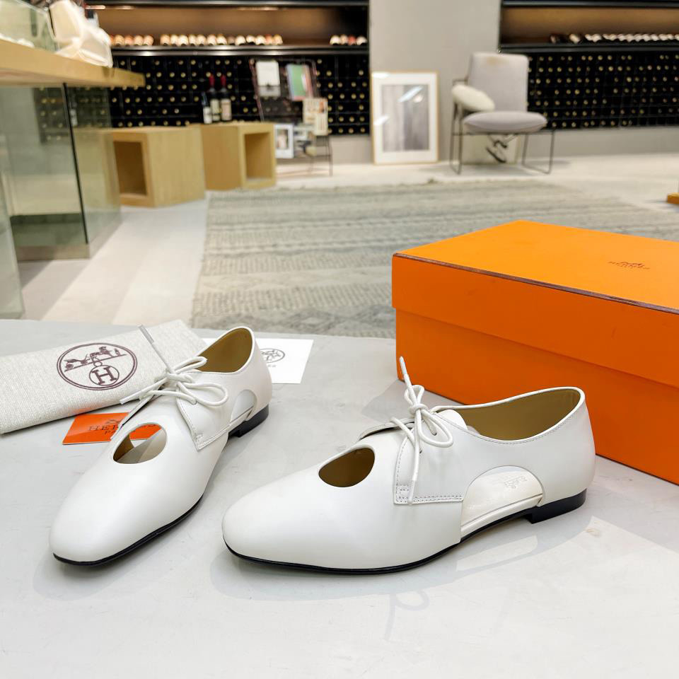 Hermes Lace-Up Shoes - FashionPlug