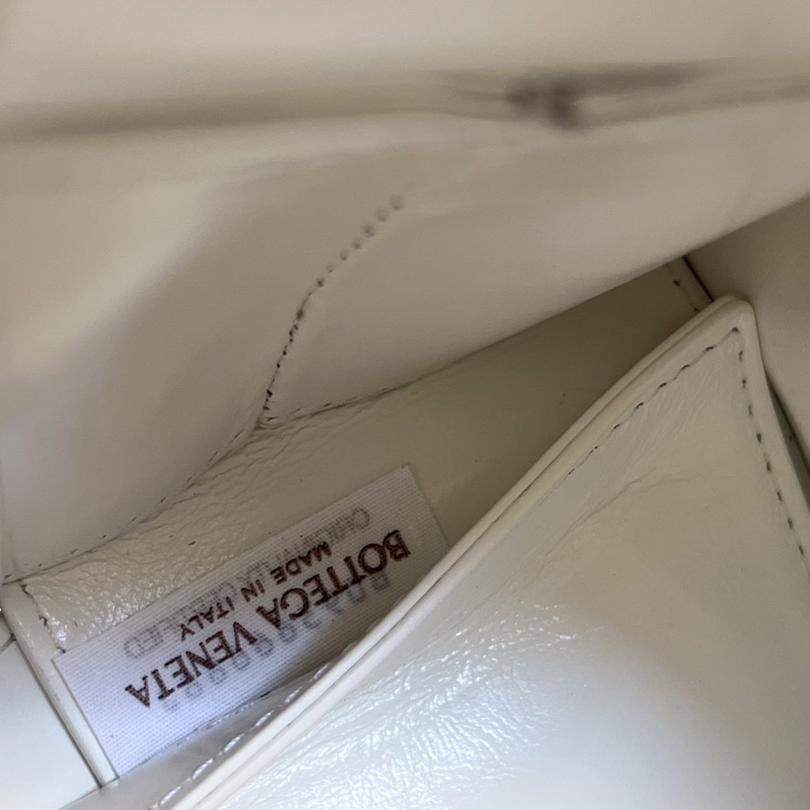 Bottega Veneta Mini Arco Tote Bag - FashionPlug