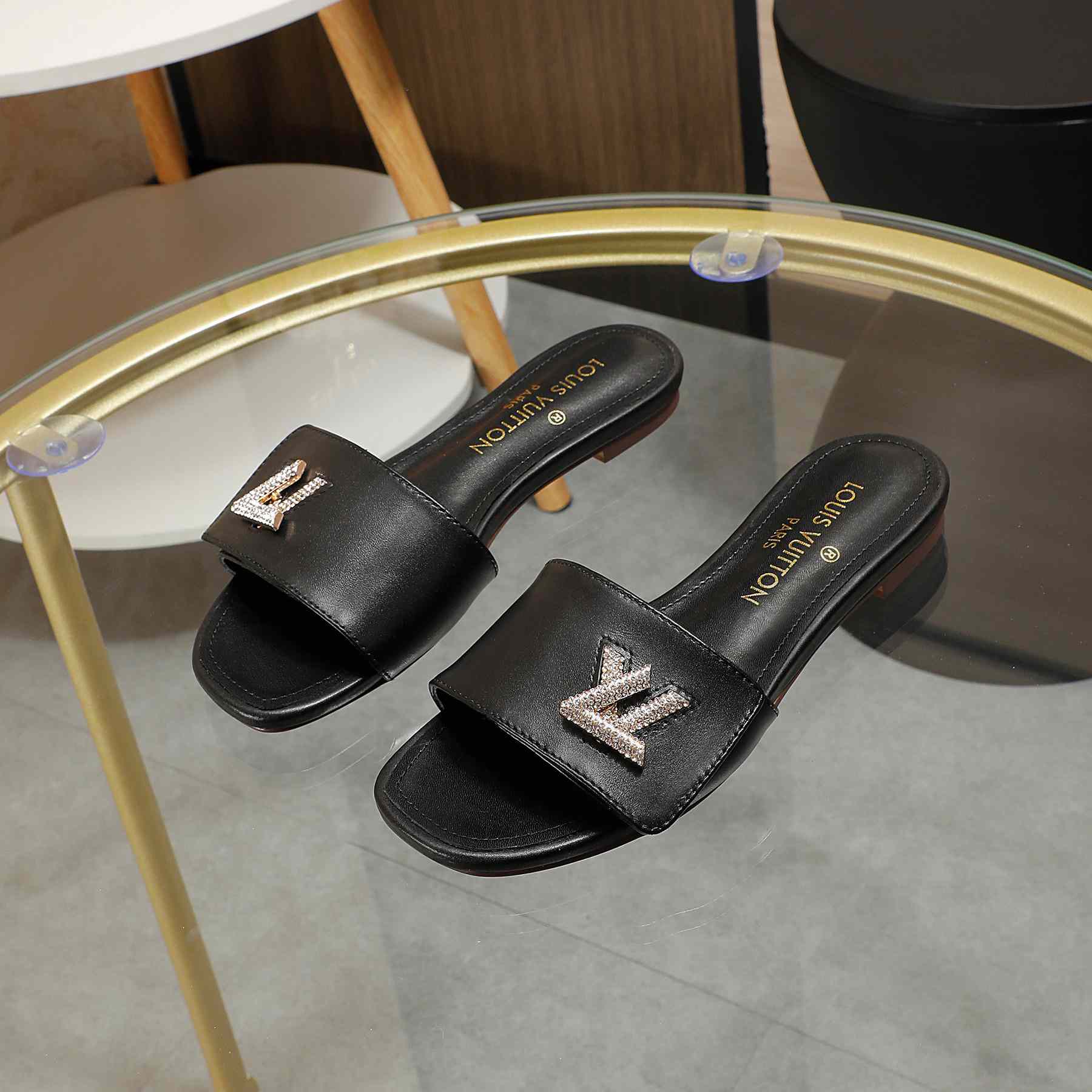 Louis Vuitton Shake Flat Mule       - FashionPlug