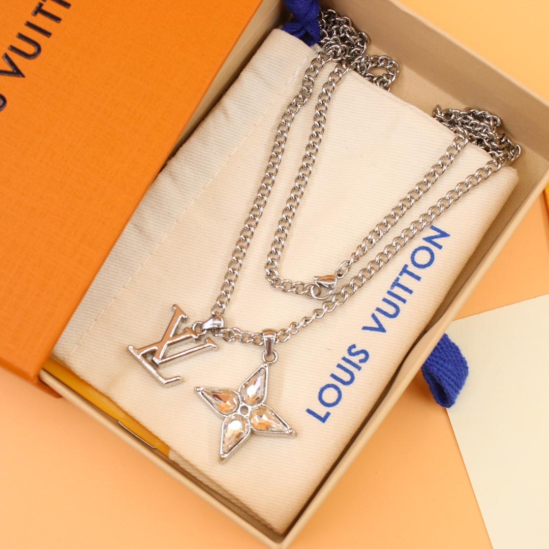 Louis Vuitton Flower Cut Necklace    M00680 - FashionPlug