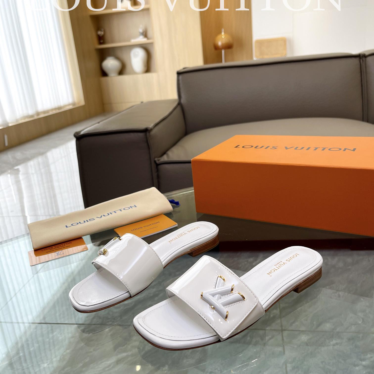 Louis Vuitton Shake Flat Mule       - FashionPlug