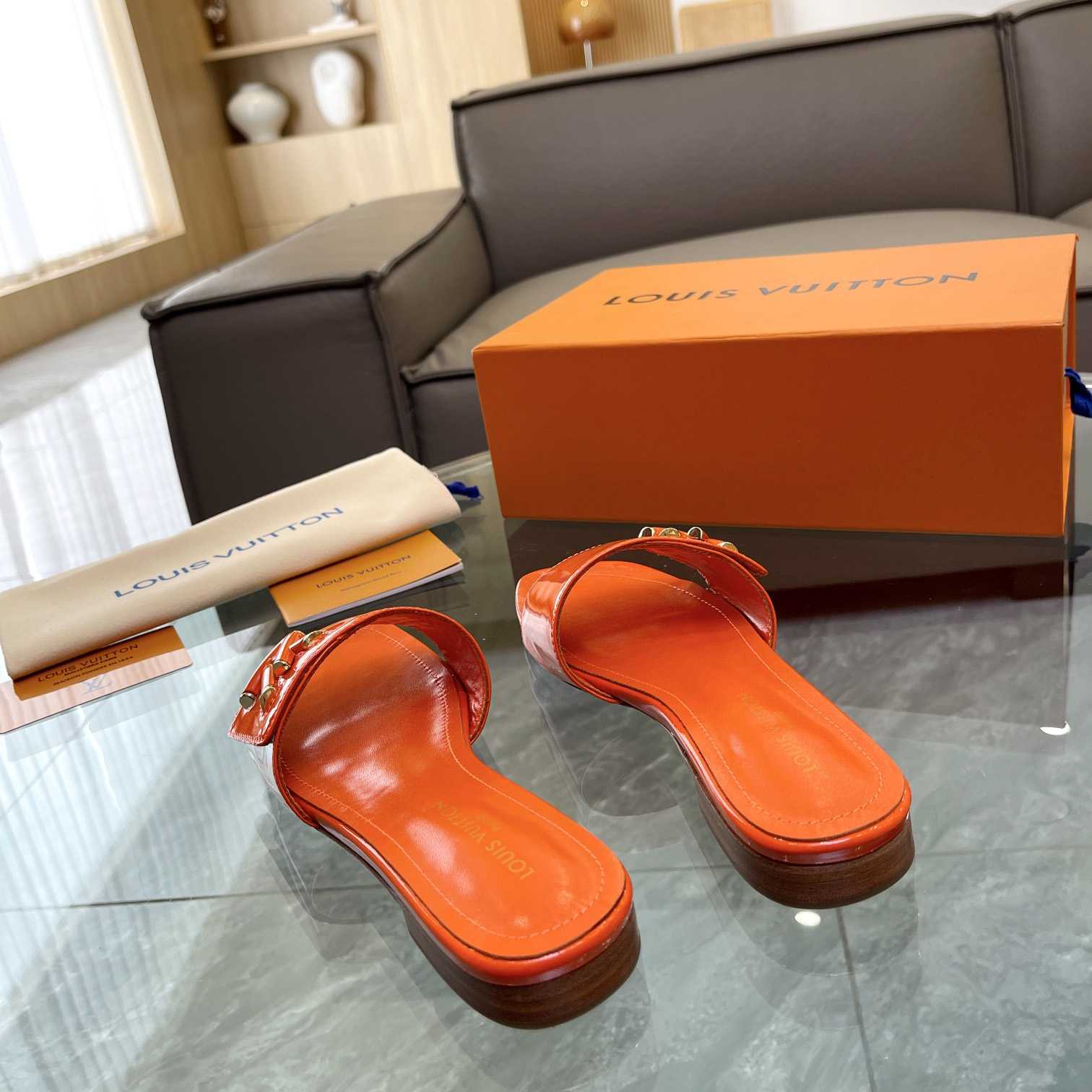 Louis Vuitton Shake Flat Mule       - FashionPlug