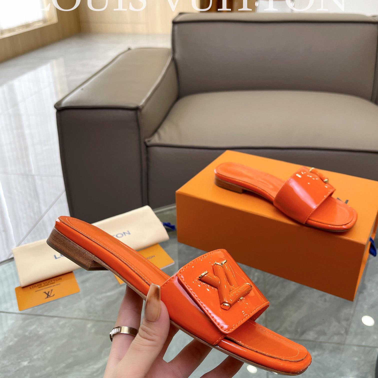 Louis Vuitton Shake Flat Mule       - FashionPlug